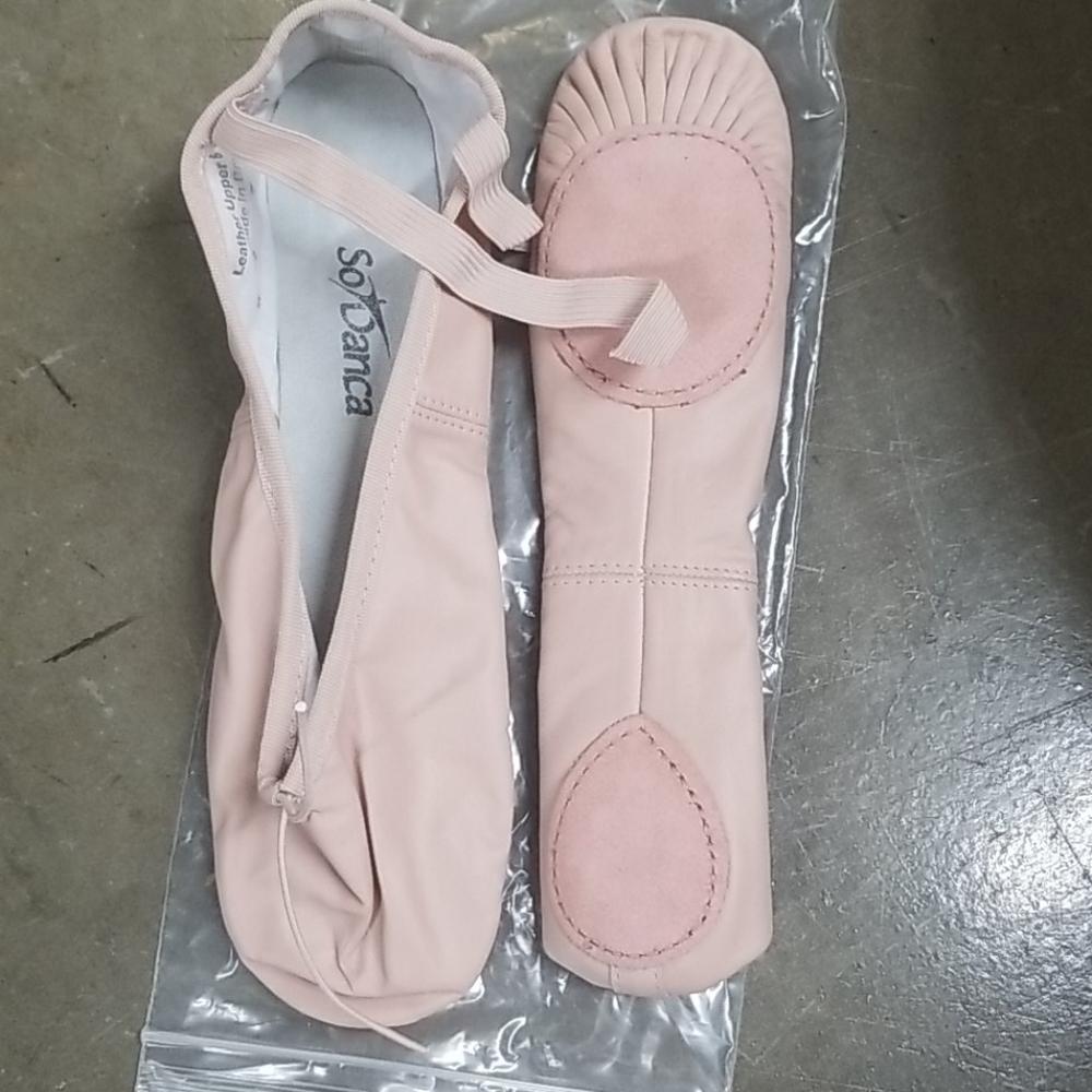 So Danca split sole ballet slippers BA17  Size 7N